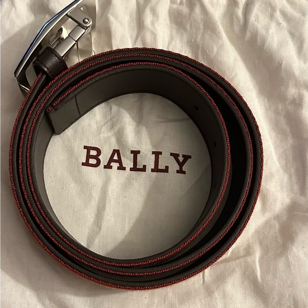 BALLY reversible belt with B buckle - Brand new